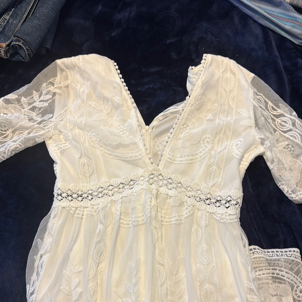 Elegant Lace Wedding Dress - Cream